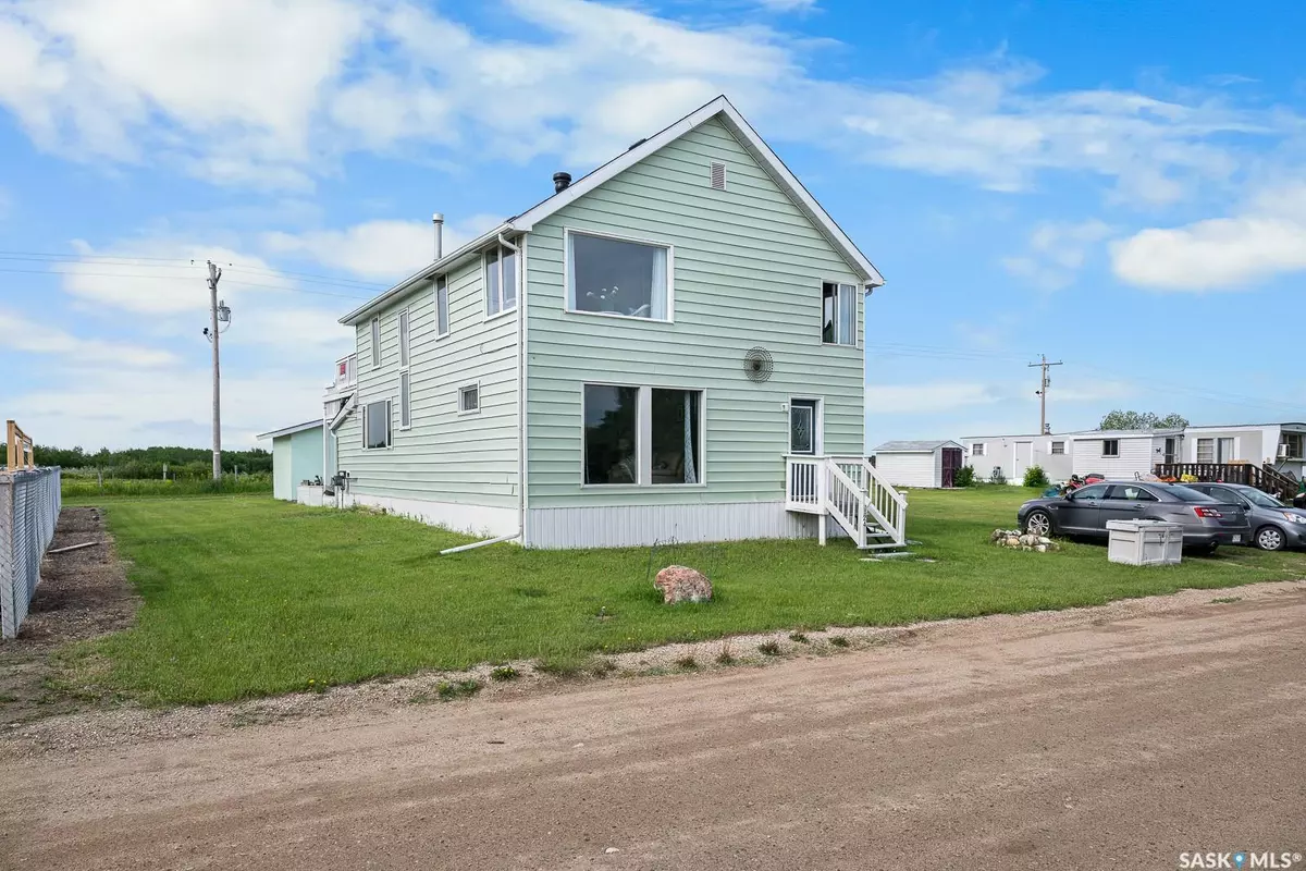 Regina Beach, SK S0G 4C0,124 Donovel CRESCENT