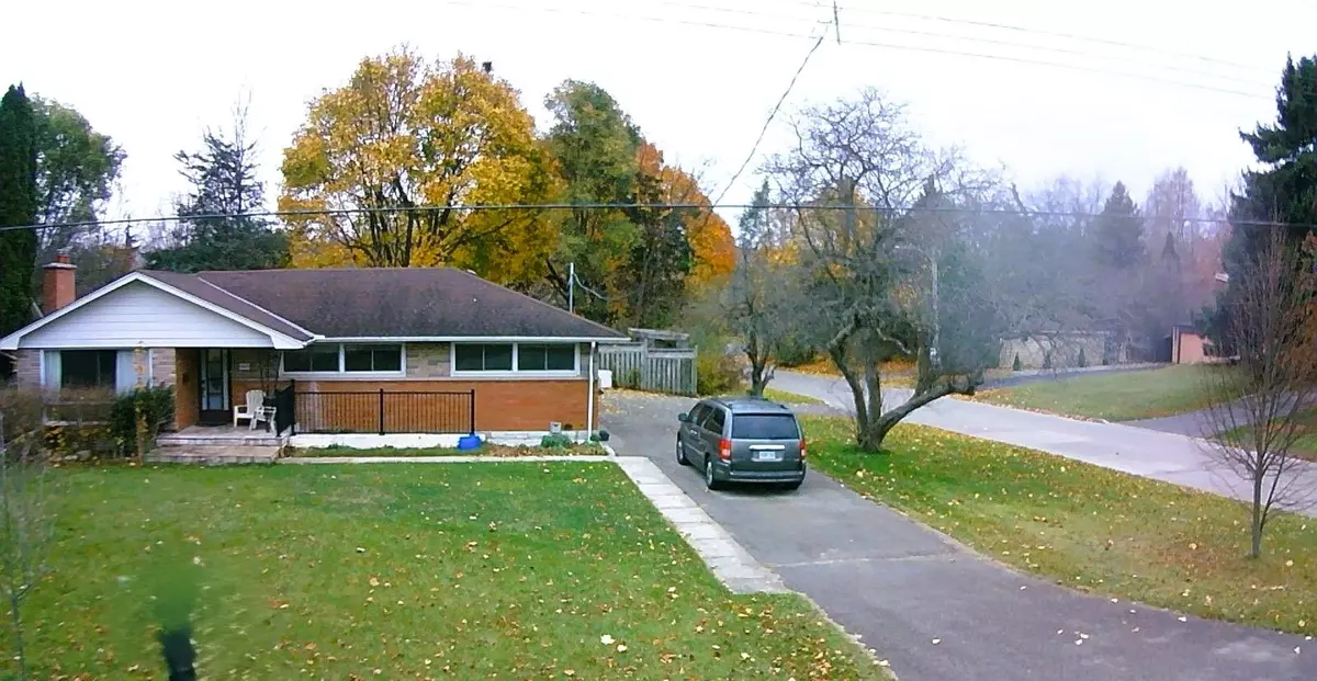 London, ON N6H 3E8,465 Oakridge DR