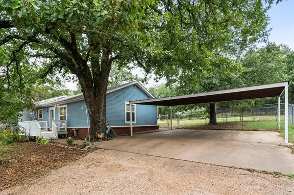 Joshua, TX 76058,4616 County Road 805