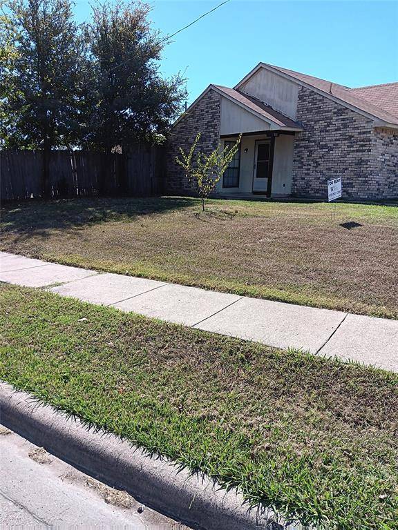 601 Stonewall Drive, Grand Prairie, TX 75052