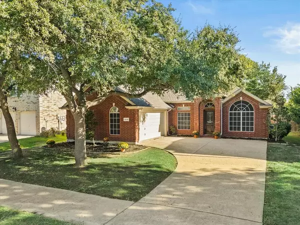 8118 Sawgrass Lane, Rowlett, TX 75089