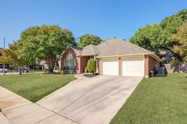 Grapevine, TX 76051,1914 Wood Creek Drive