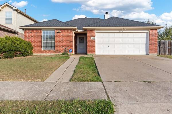 2003 Shepherds Glen Lane, Arlington, TX 76010