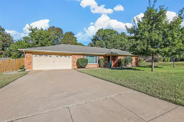 6016 Winifred Drive, Fort Worth, TX 76133