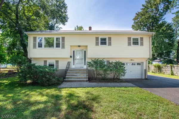 21 Groverville Rd, Parsippany-troy Hills Twp., NJ 07054