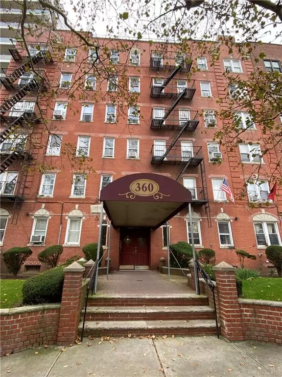 360 Ocean Pkwy #5G, Brooklyn, NY 11218