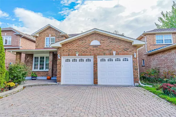 37 Brookwood DR, Richmond Hill, ON L4S 1E9