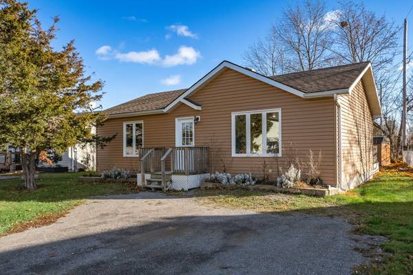 69 London AVE,  Prince Edward County,  ON K0K 2T0