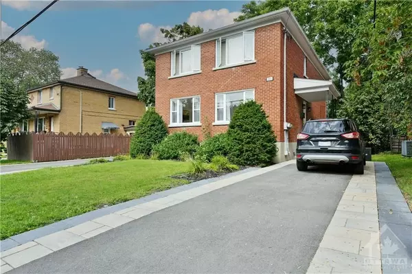 Carlingwood - Westboro And Area, ON K2A 0X4,391 GREENWOOD AVE