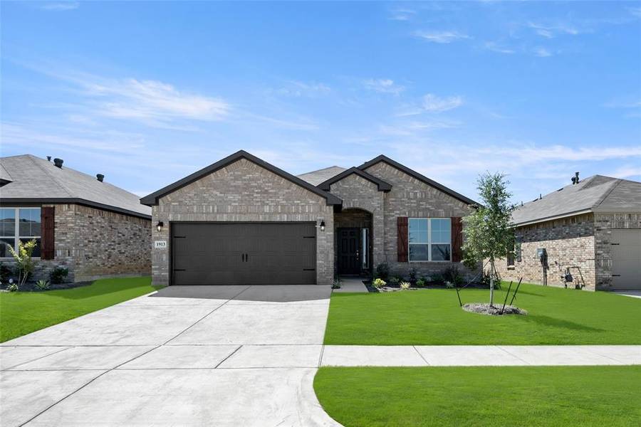 1913 Seminole Drive, Cleburne, TX 76033