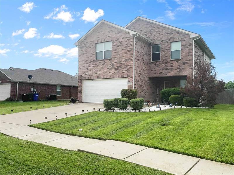 213 Long Prairie Drive, Forney, TX 75126