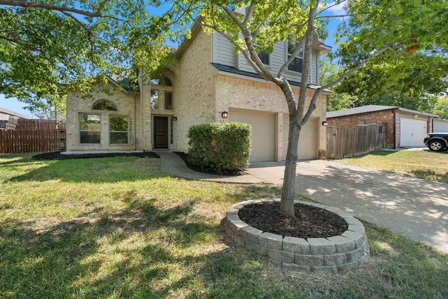 1218 S Country Club Road E, Garland, TX 75040