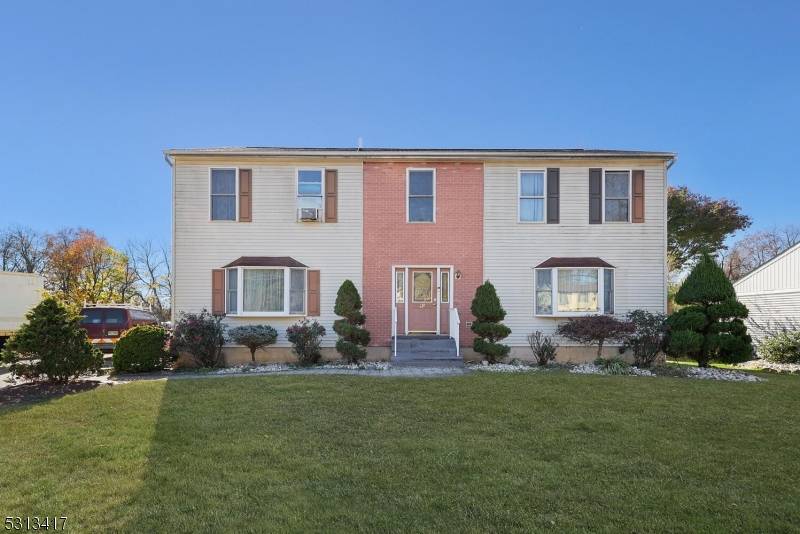 90 Churchill Ave, Franklin Twp., NJ 08873