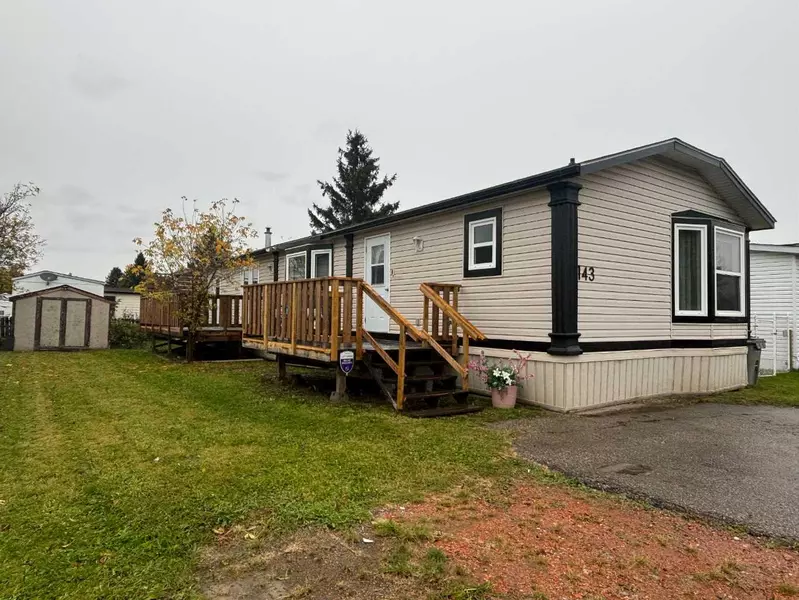 143 River Valley EST, Whitecourt, AB T7S1K2