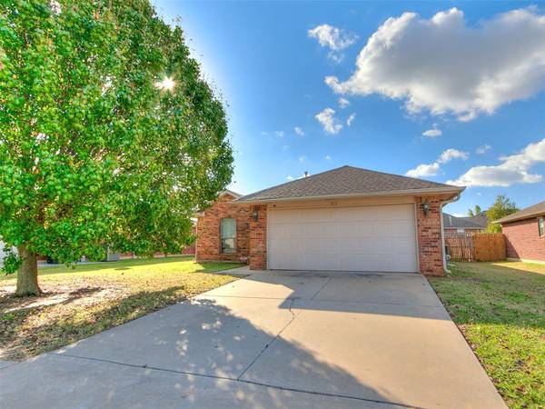 312 SW 40th Street, Moore, OK 73160