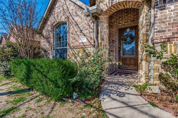 921 Raleigh Path Road,  Denton,  TX 76208