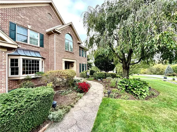 North Whitehall Twp, PA 18069,2739 Apple Valley Circle