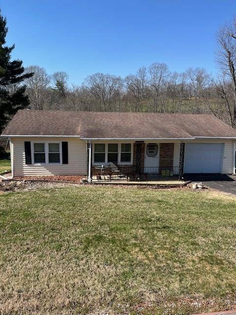 317 Riverview Dr, Marion, VA 24354