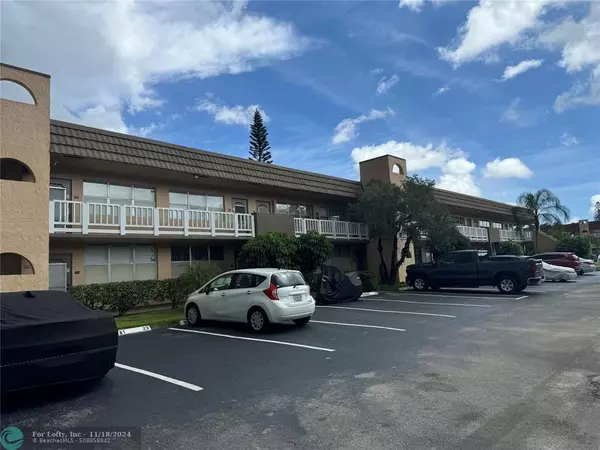 Sunrise, FL 33322,9061 Sunrise Lakes Blvd  #212