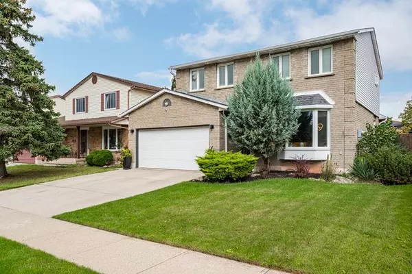 9 Bing CRES, Hamilton, ON L8E 3Z4