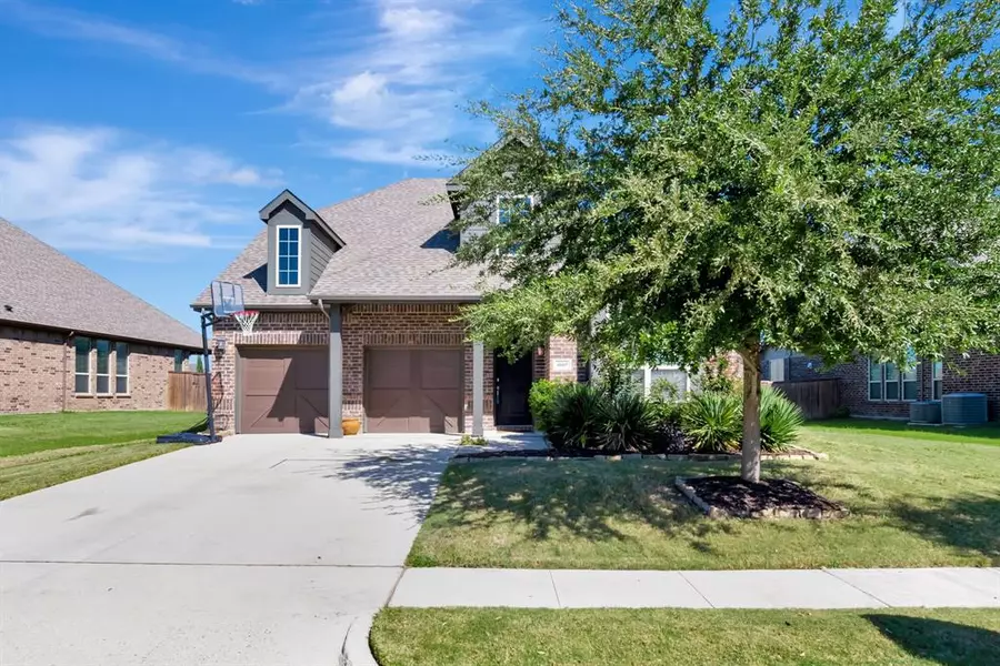 4605 Plumeria Drive, Mansfield, TX 76063