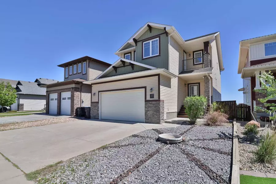 1569 Coalbanks BLVD West, Lethbridge, AB T1J 4H6