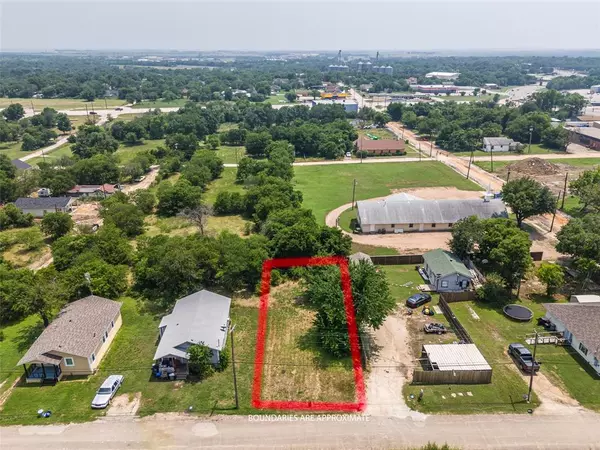 TBD 0 3rd Street, Hillsboro, TX 76645