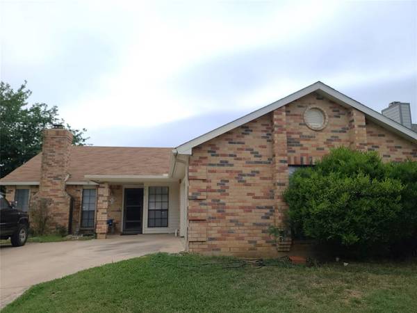 7516 Arbor Drive, Fort Worth, TX 76123