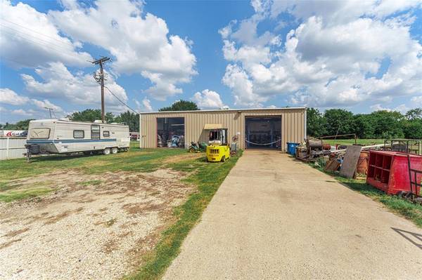 904 2nd Street,  Kerens,  TX 75144