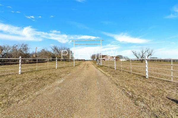 Springtown, TX 76082,975 Walnut creek Drive