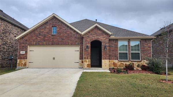 3512 Honey Hill Road, Aubrey, TX 76227