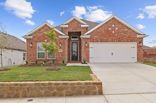 5209 Deep Creek Drive, Fort Worth, TX 76179