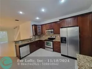 Weston, FL 33327,2220 Salerno Cir