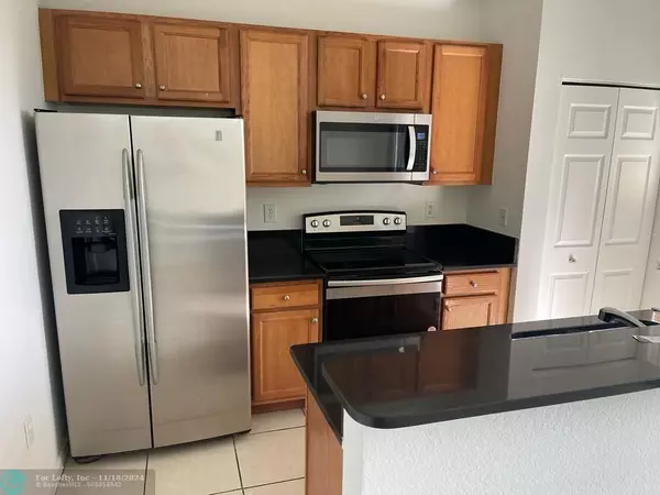 Miramar, FL 33025,12096 SW 28TH ST  #504