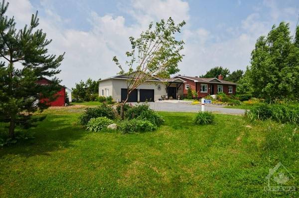 1552 STE MARIE RD, Russell, ON K0A 1W0