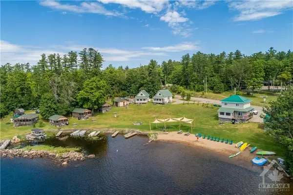 Greater Madawaska, ON K0J 1H0,5253 CALABOGIE RD