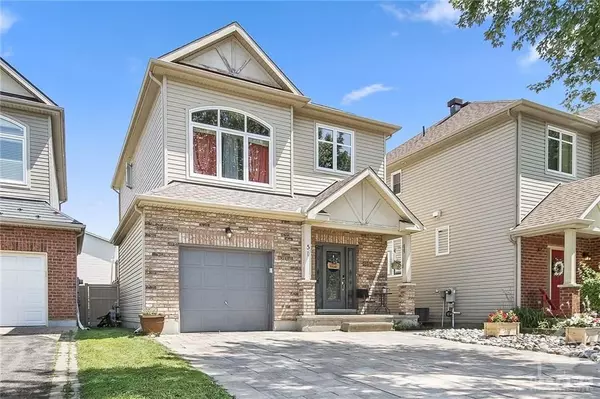 Barrhaven, ON K2G 6T8,51 CRESTHAVEN DR