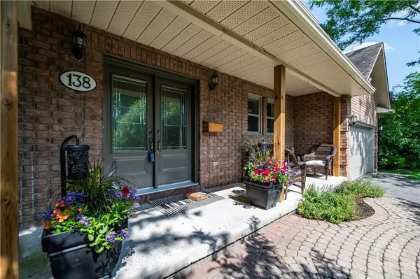 Stittsville - Munster - Richmond, ON K2S 1B9,138 LANIGAN CRES