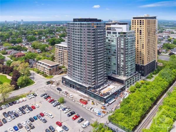 115 CHAMPAGNE AVE S #115, Dows Lake - Civic Hospital And Area, ON K1S 3L8