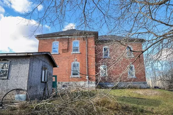 South Dundas, ON K0C 2H0,13542 COUNTY ROAD 18 RD