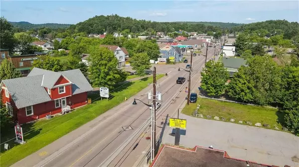 Madawaska Valley, ON K0J 1B0,19492 OPEONGO Line