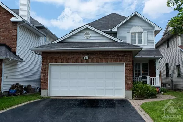 11 ROYAL FIELD CRES, Barrhaven, ON K2E 7Z4