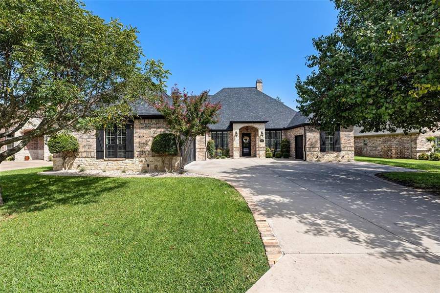 5812 Pebble Beach Drive, Granbury, TX 76049