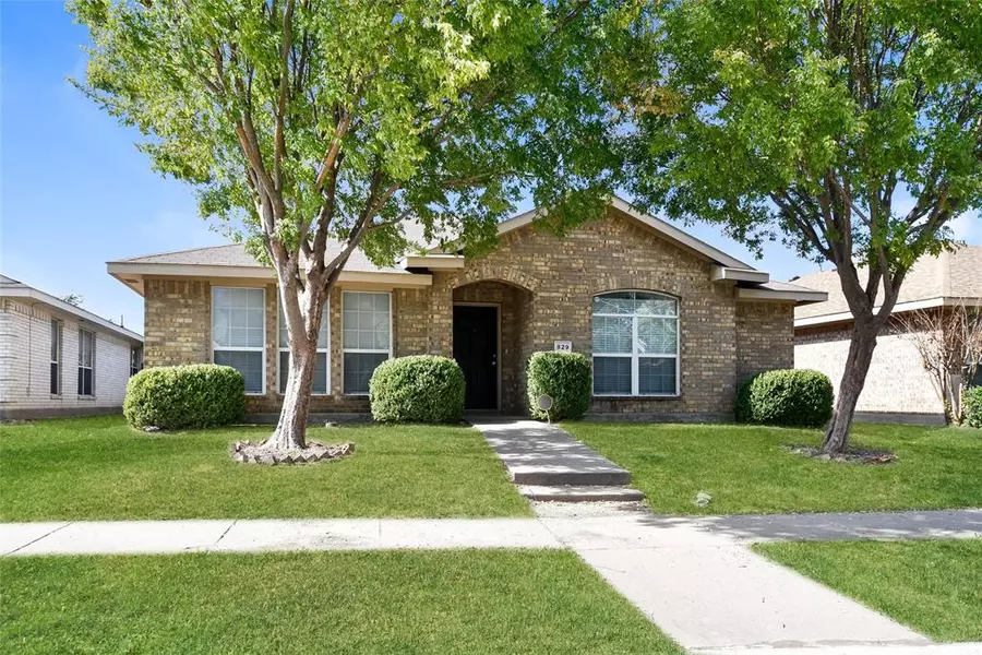 829 Horseshoe Court, Desoto, TX 75115