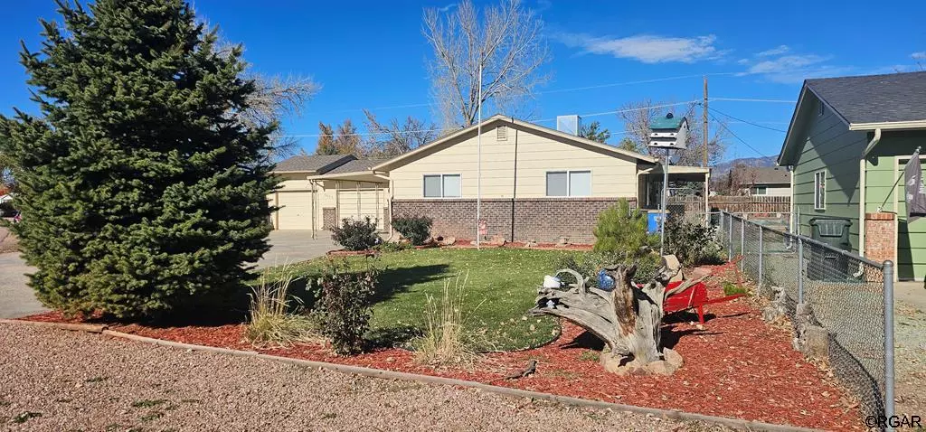 3035 S Sherrelwood Drive, Canon City, CO 81212