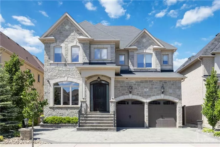 80 PUCCINI DR, Richmond Hill, ON L4E 2Z1