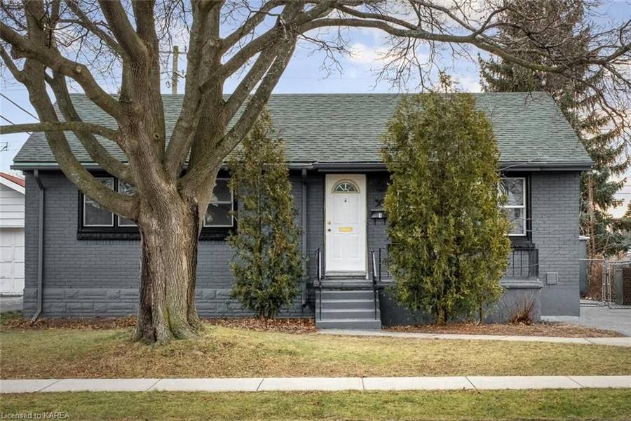 30 RUSKIN ST #2, Kingston, ON K7K 2N3