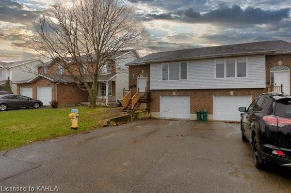 Kingston, ON K7P 2W3,1344 BRACKENWOOD CRES #1