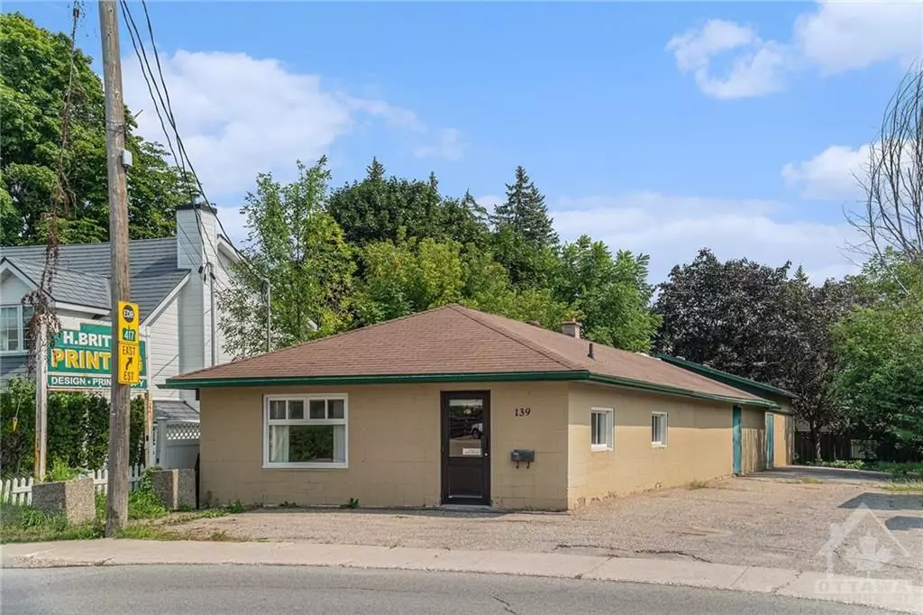 Arnprior, ON K7S 2L2,139 DANIEL ST N