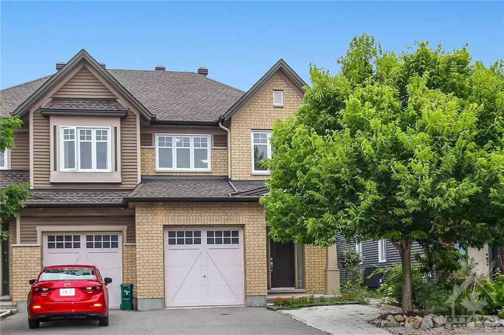 Barrhaven, ON K2J 5Y1,123 HIGHBURY PARK DR